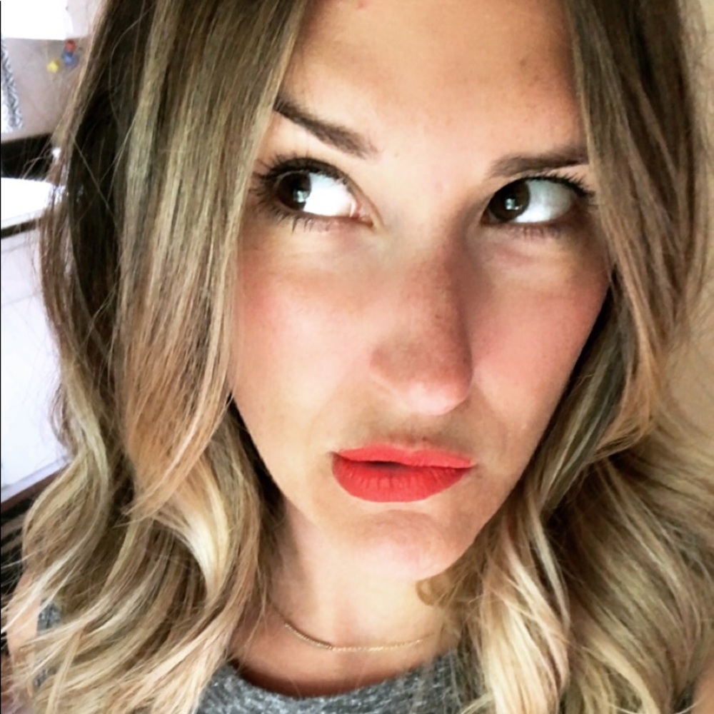 Meet your Posher, Jenn!